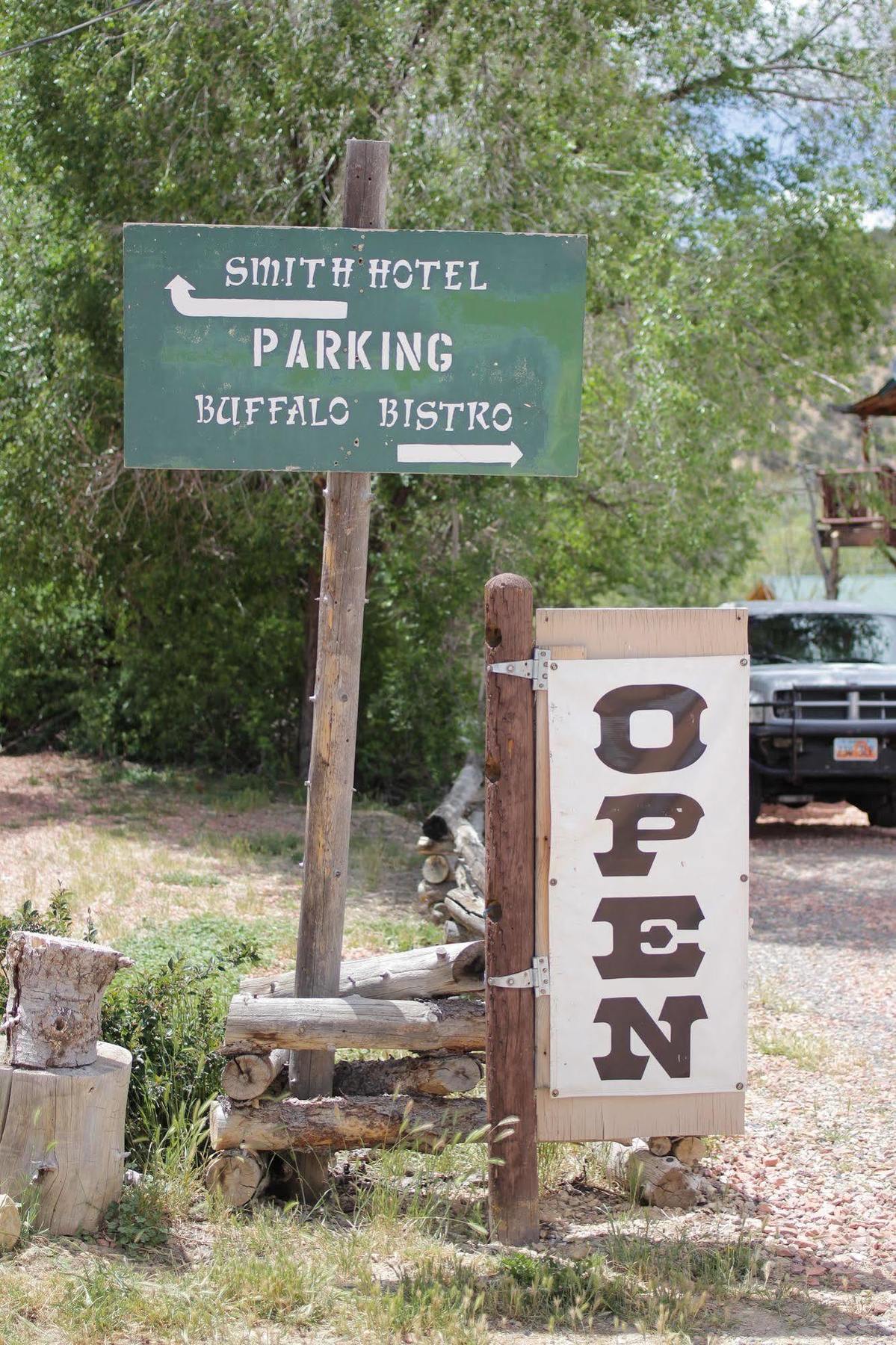 Historic Smith Hotel B&B Глендейл Екстериор снимка